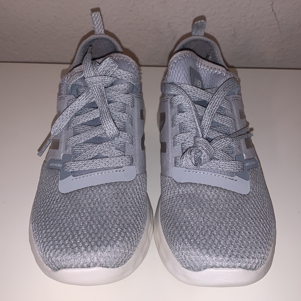 New Balance Fresh Foam women’s shoes - Picture 3 of 8